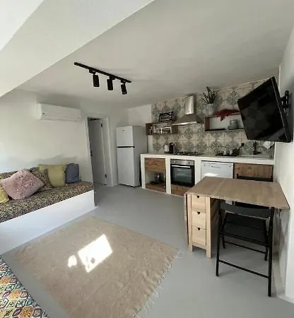 Mel's Garden House In The Heart Of The Holiday home *