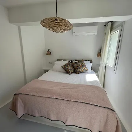 Holiday home Mel's Garden House In The Heart Of The *
